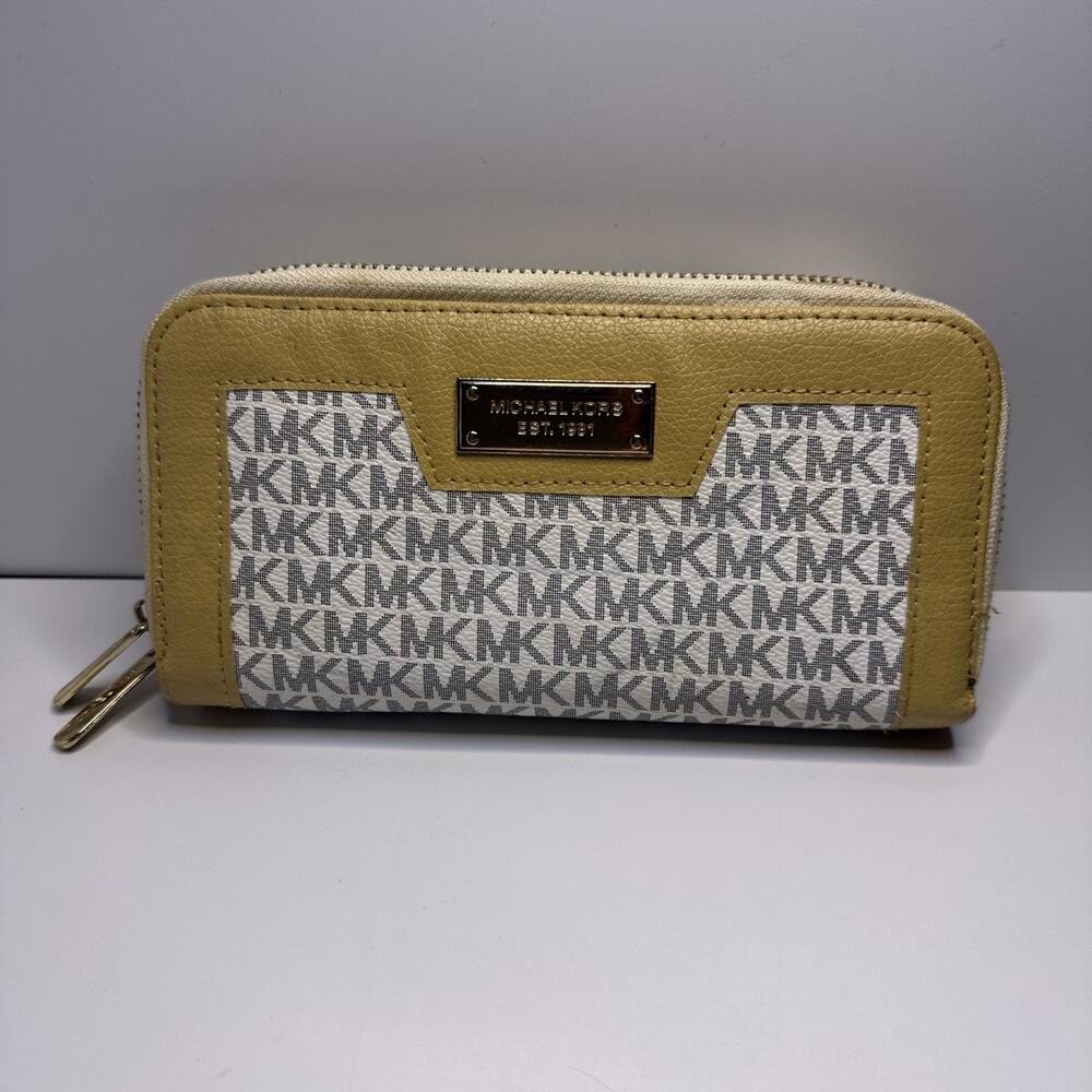 Michael Kors Logo Wristlet Zip-Around Wallet Beige Brown Women’s Organizer